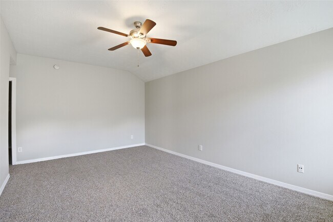 Building Photo - 2434 Montana Blue Dr