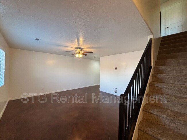 Building Photo - 2801 E 450 N