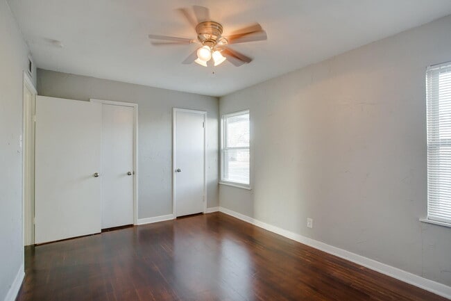 Building Photo - 3411 33rd St