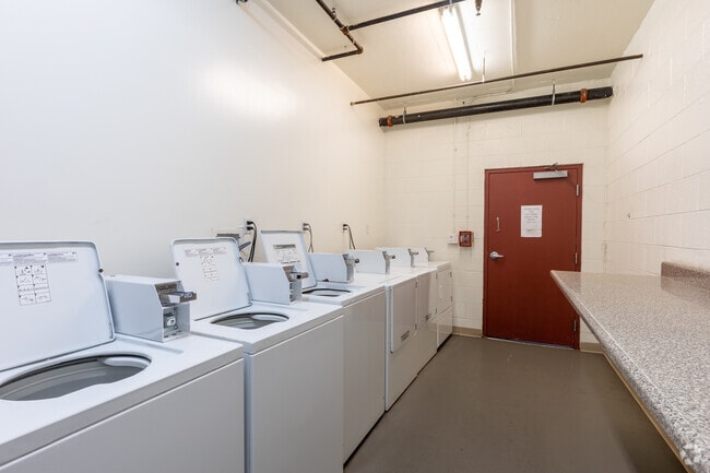 Laundry Room - Yaya Valerio Apartments
