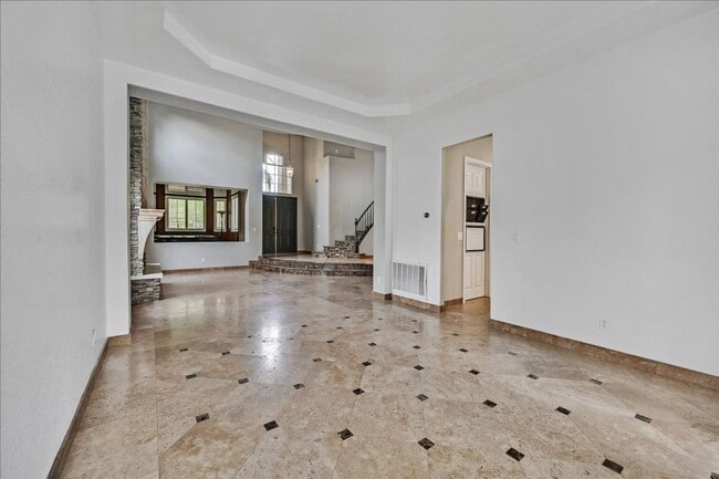 Building Photo - Fully Upgraded 5 Bedroom 4.5 Bathroom in Guard Gated Foothills Community!