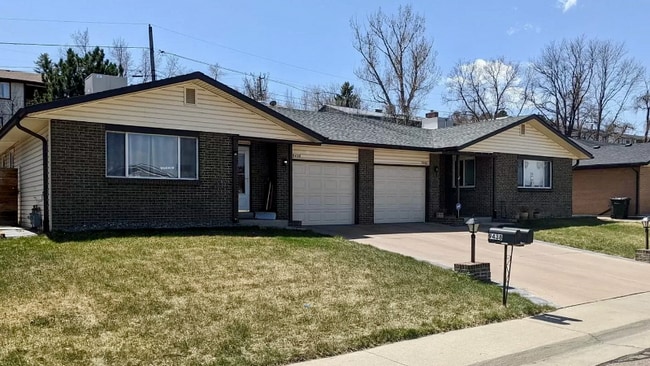 Building Photo - 9440 W 56th Pl