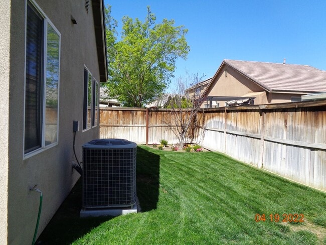 Building Photo - 3131 Perdot Ln