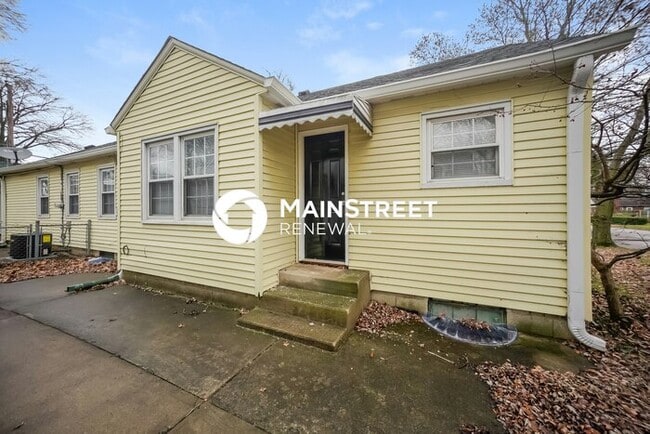 Building Photo - 3 Bedroom Pet-Friendly Home in Indianapoli...