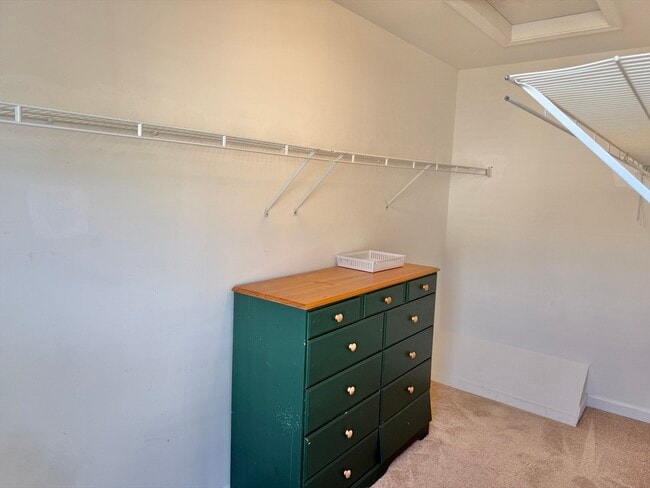 Building Photo - 28 Daffodil Ct