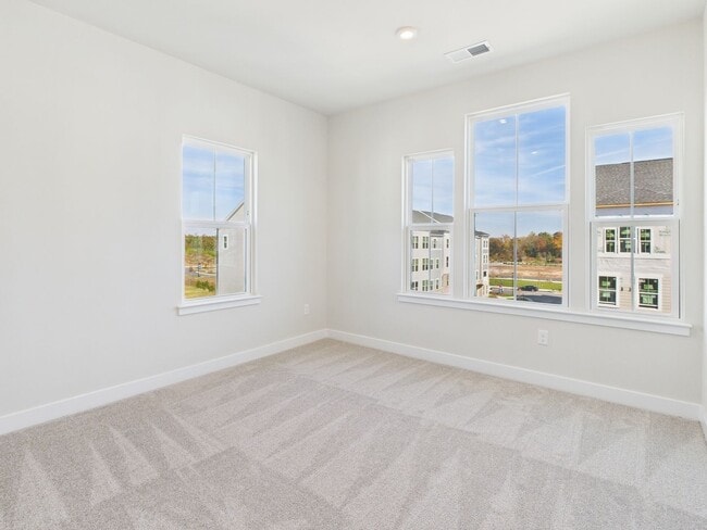 Building Photo - 2802 Calgary Ln