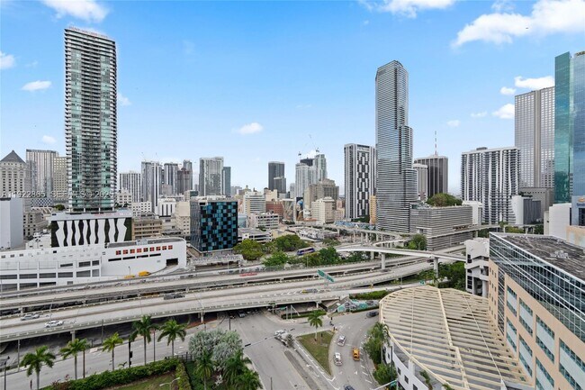 Building Photo - 350 S Miami Ave