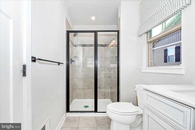 Building Photo - 6042 Fallfish Ct