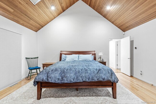 Building Photo - 34 Park Cir