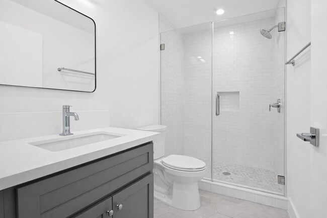 Building Photo - 11737 Courtleigh Dr