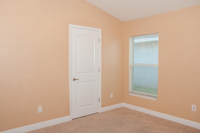 Building Photo - 171 Secret Dr