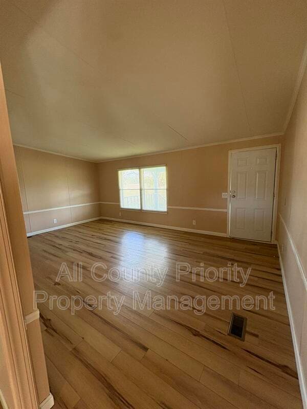 Building Photo - 1916 NC-210