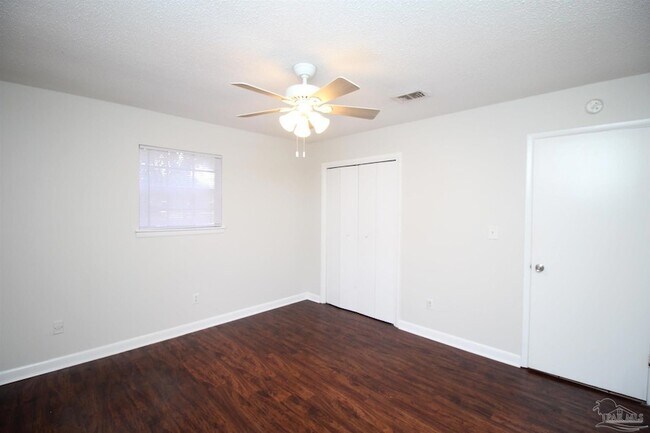 Building Photo - 5078 Barbara Ln