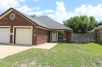 Building Photo - 621 Paseo del Plata Dr