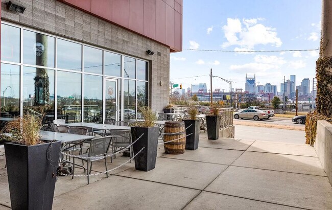 Building Photo - 2115 Yeaman Pl