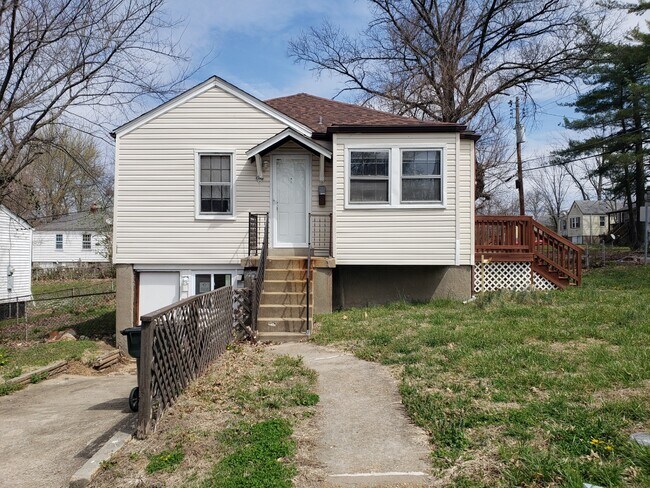 Front of House, with Driveway - 1 Lamar Dr