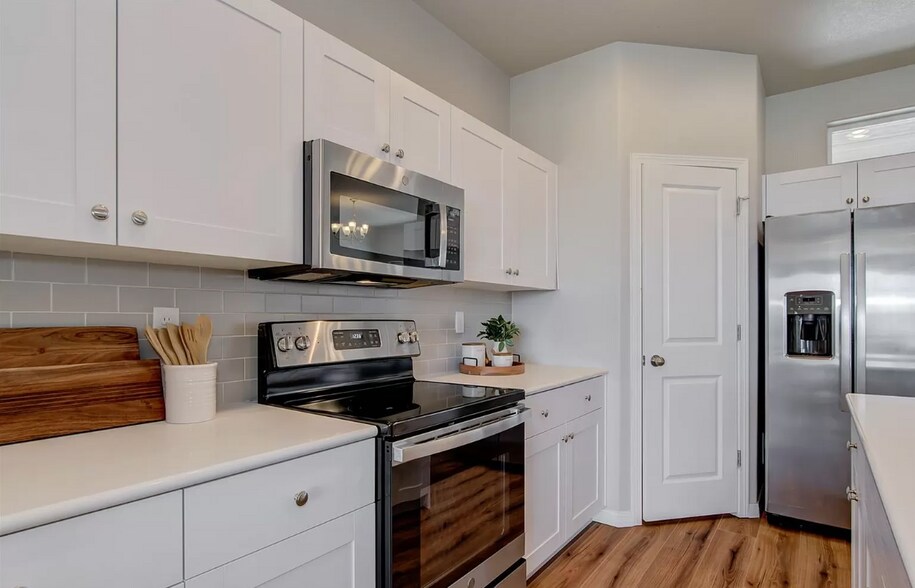 Building Photo - 7468 Johnsontown Hts