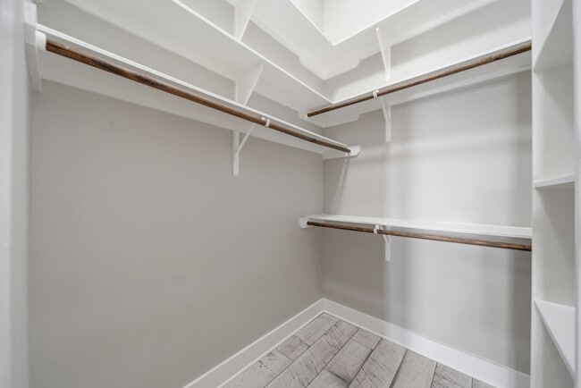 Building Photo - 1814 Thompson St