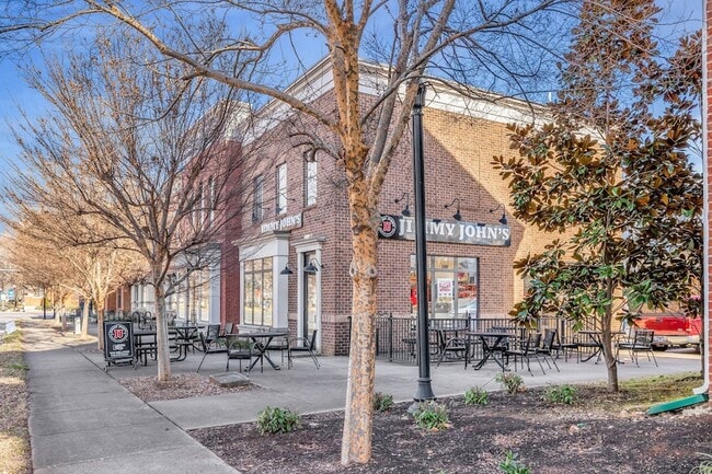 Building Photo - 2114 Middle Tennessee Blvd