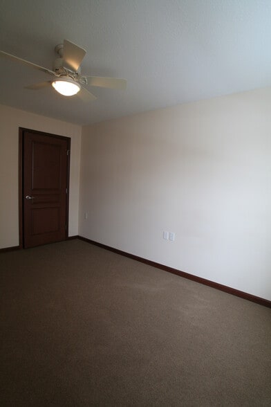 Building Photo - 306 Beeline Rd