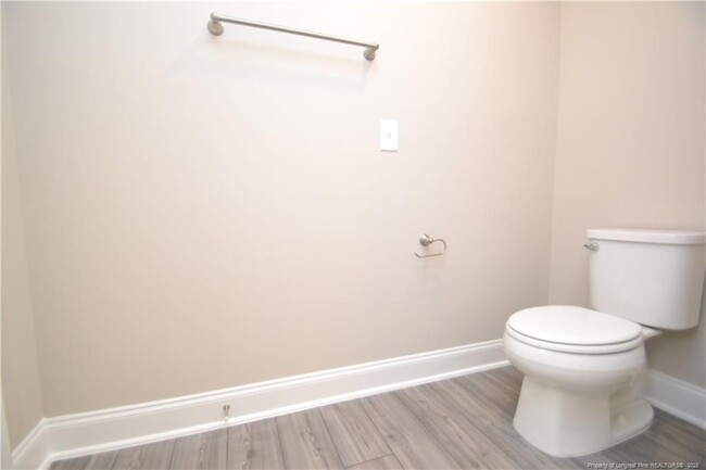 Building Photo - 8531 Secreto Dr
