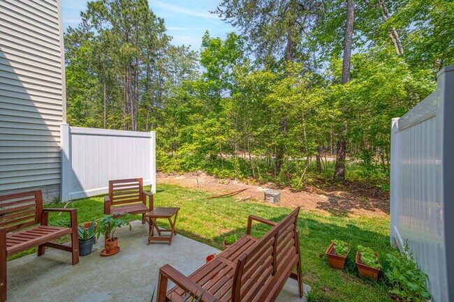 Building Photo - 317 Capeside Ct