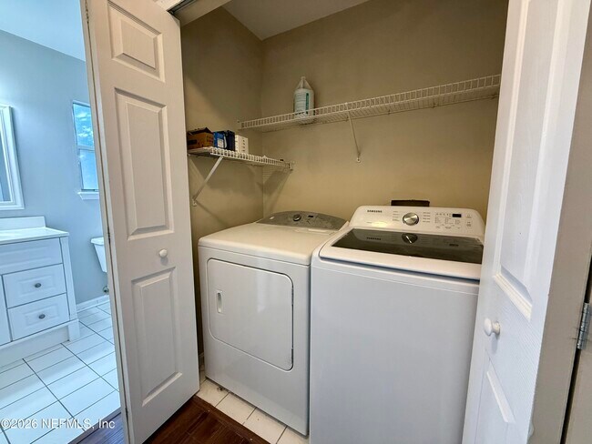 Building Photo - 3785 Union Pacific Dr E