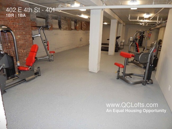 Building Photo - Halligan Coffee Company Lofts- 1 BR Riverview
