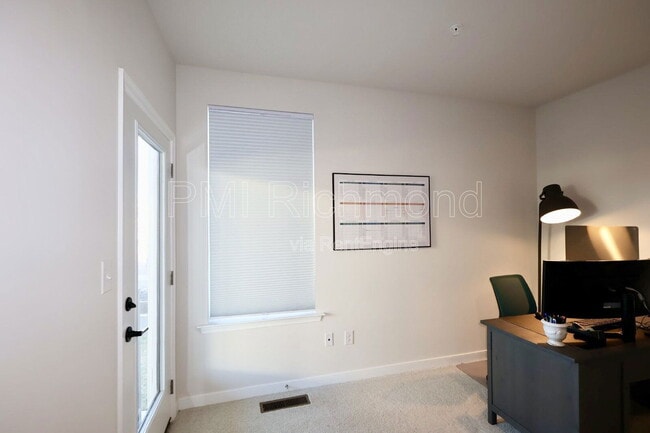 Building Photo - 2445 Ownby Ln