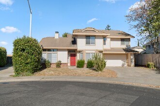 Building Photo - Charming 4 Bed 2.5 Bath Home in Roseville, CA