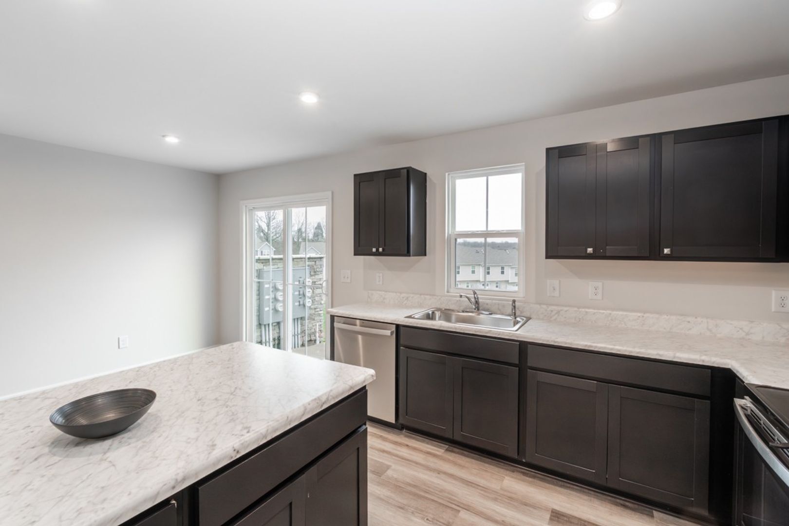 Building Photo - 404 Deer Meadow Ln