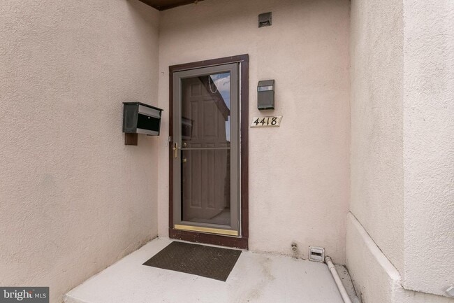 Building Photo - 4418 Roland Springs Dr