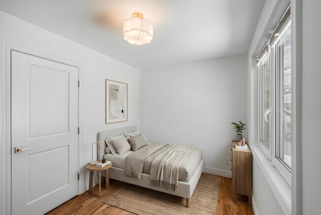 Building Photo - 11 Walnut St