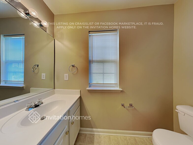 Building Photo - 1460 Cantwell Ct