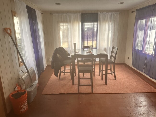 Building Photo - 551 Emerson St