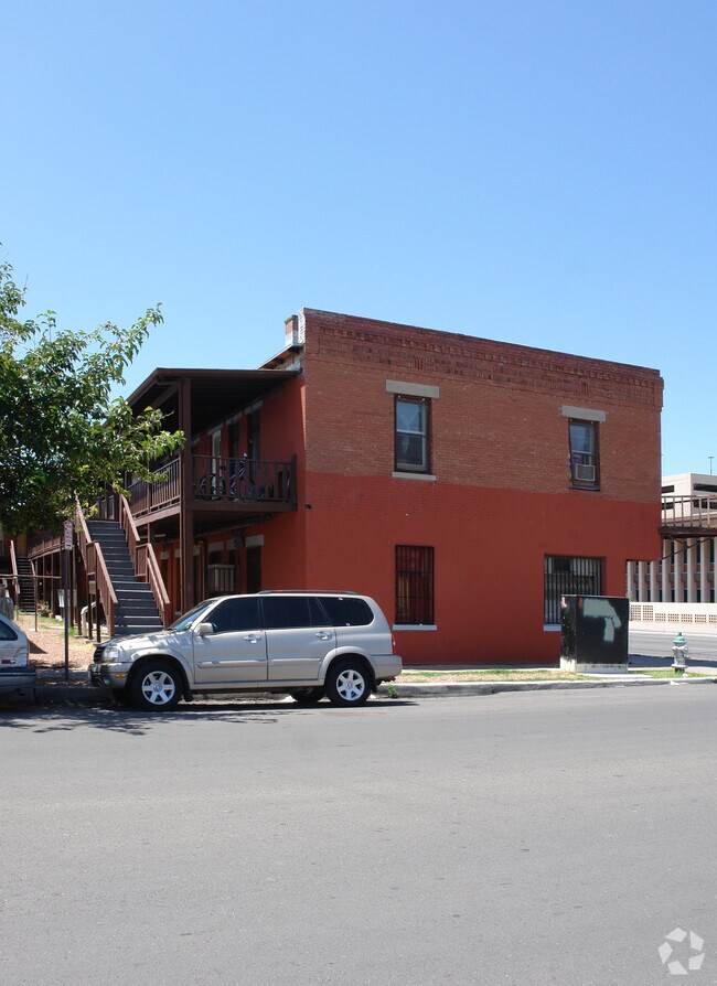 Building Photo - 401 S Florence St