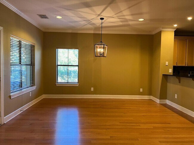 Building Photo - 38 Haven Cir