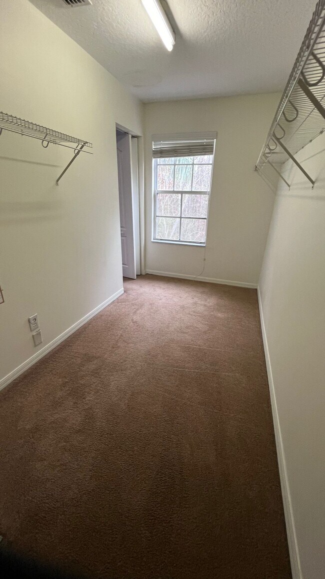 Building Photo - 17458 Stinchar Dr