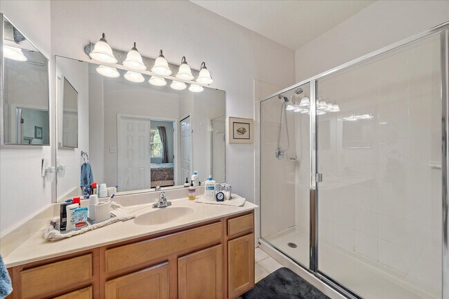 Building Photo - 3407 Parkridge Cir