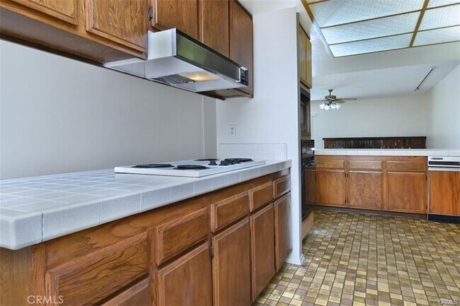 Building Photo - 4061 Falling Leaf Dr