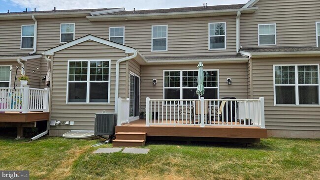 Building Photo - 120 Aubrey Ln
