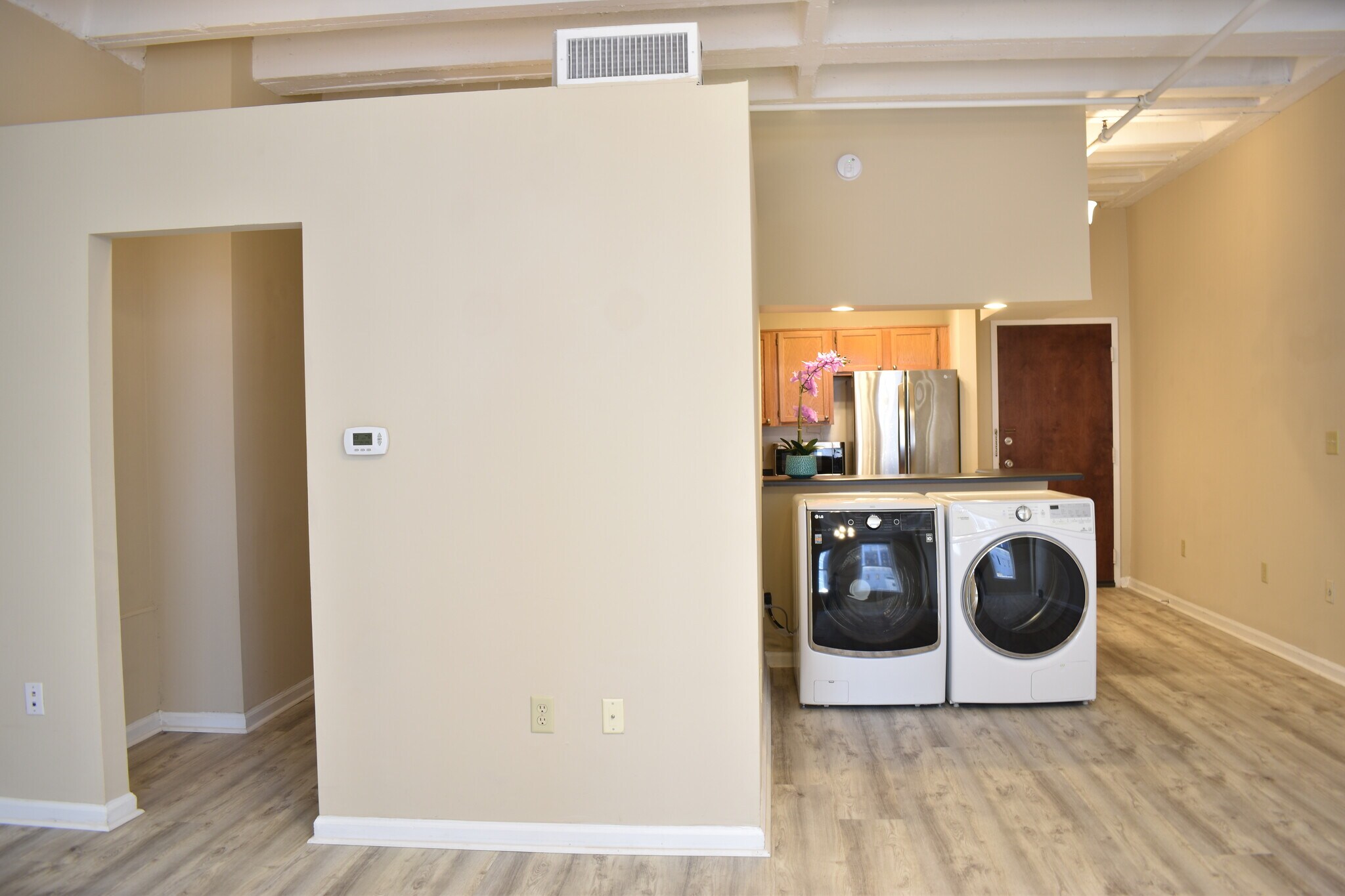 Thermo for A/C - 32 Peachtree St NW