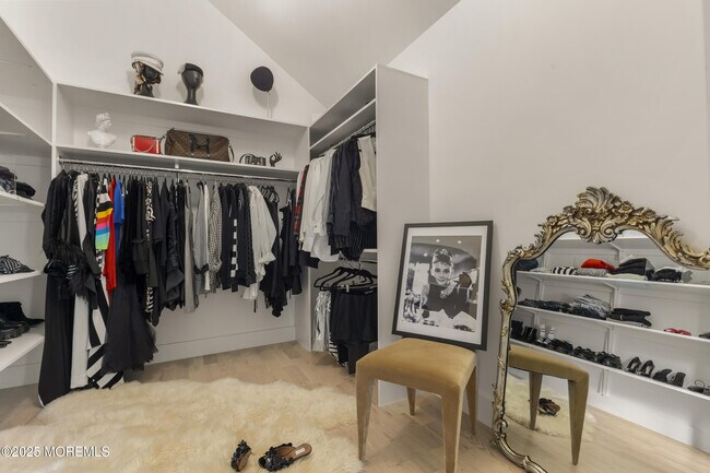 Building Photo - 1406 Transit Ave