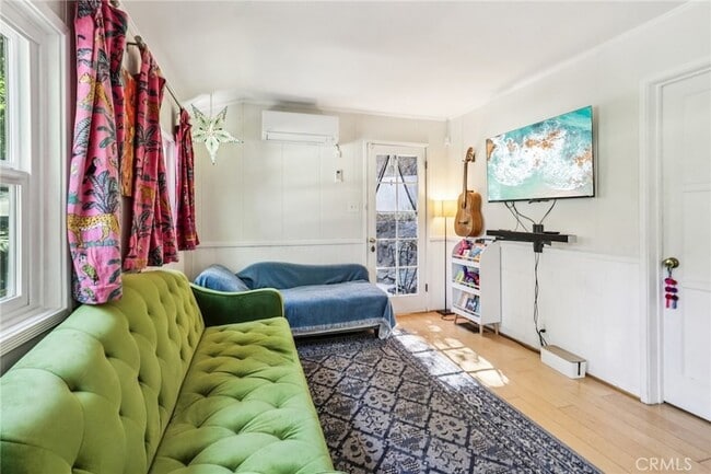 Building Photo - 432 Fernwood Pacific Dr