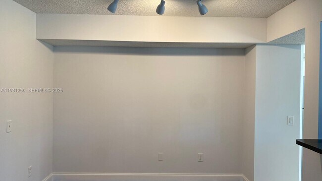 Building Photo - 155 NW 96th Terrace