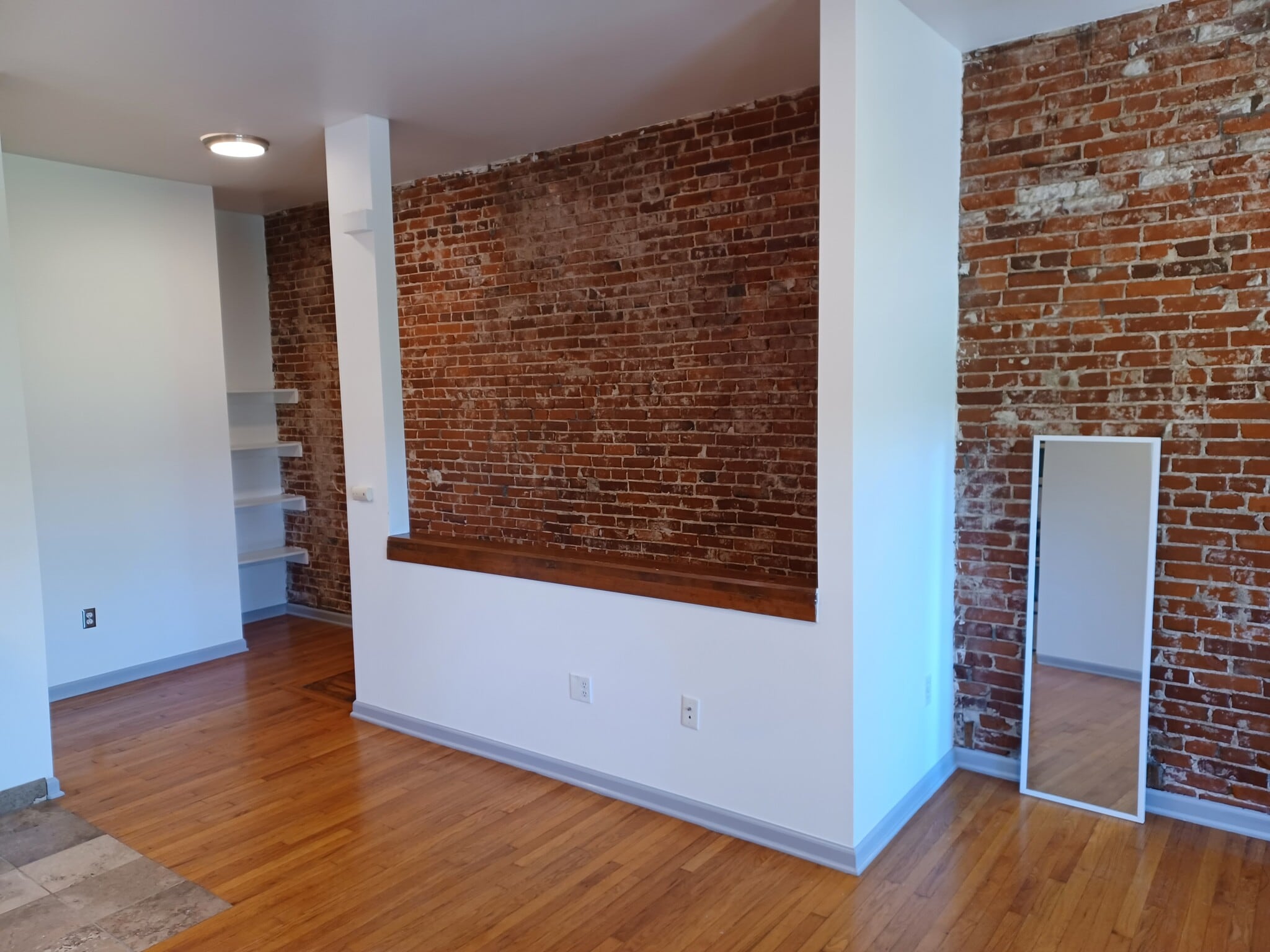 Building Photo - 4380 Chouteau Ave