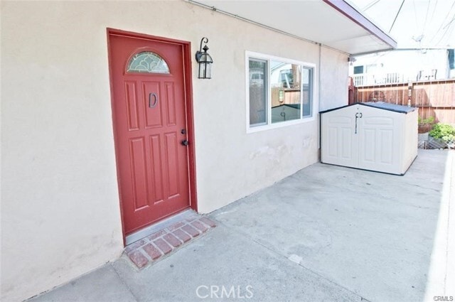 Building Photo - 156 W Escalones