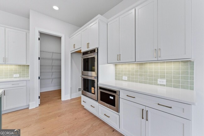 Building Photo - 2005 Vesper Pointe