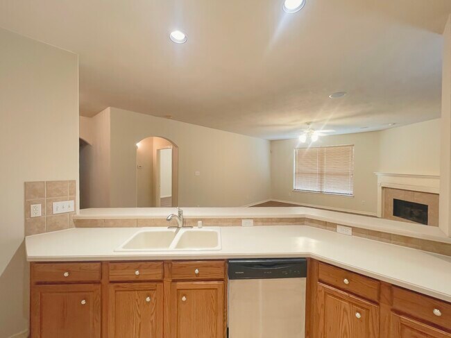 Building Photo - 24511 Saddle Path Ct