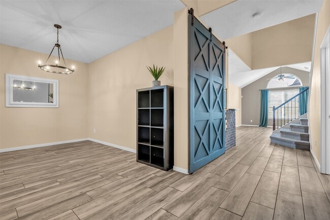 Building Photo - 8327 Terra Valley Ln